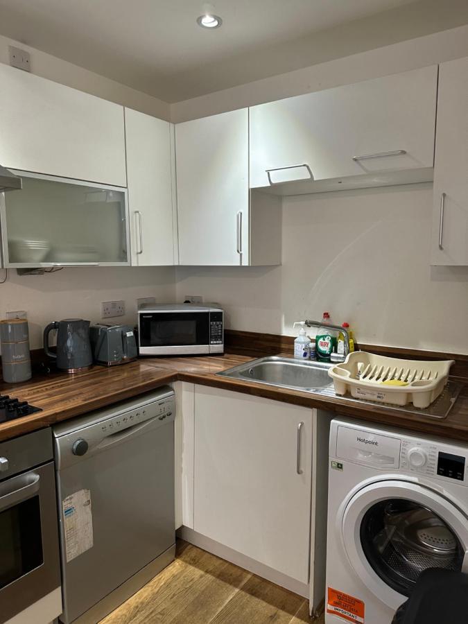 New Build 2 Bedroom With 2 Bath In London Bagian luar foto
