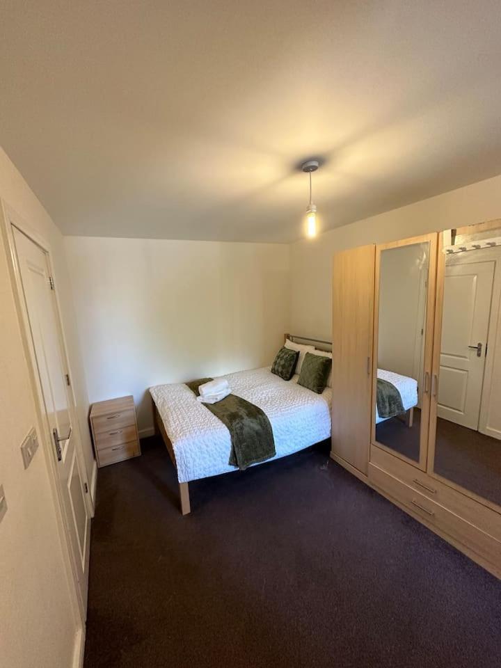 New Build 2 Bedroom With 2 Bath In London Bagian luar foto