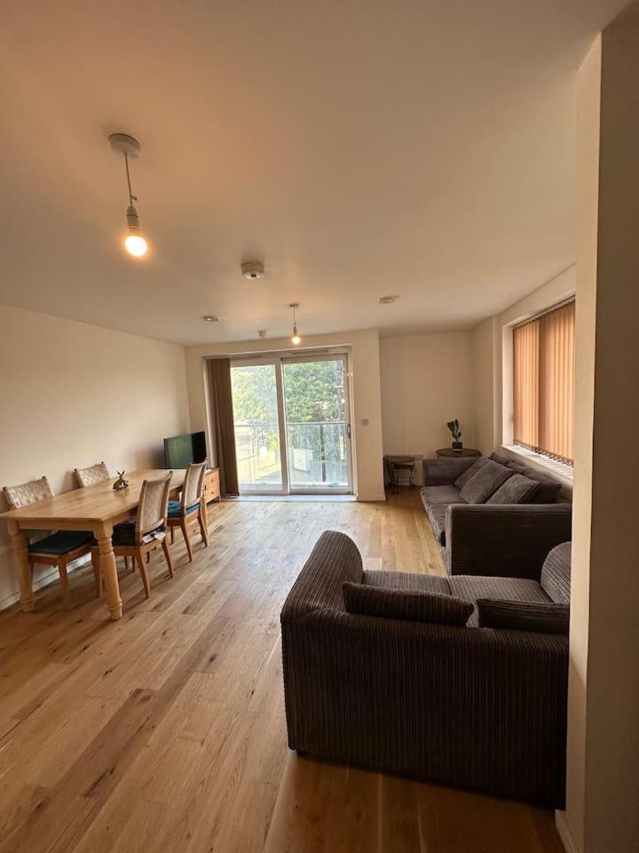 New Build 2 Bedroom With 2 Bath In London Bagian luar foto
