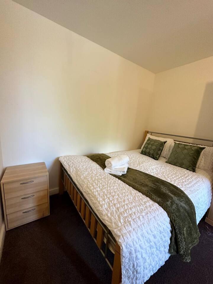 New Build 2 Bedroom With 2 Bath In London Bagian luar foto